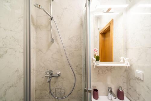 Beach House Sveti Jakov 1