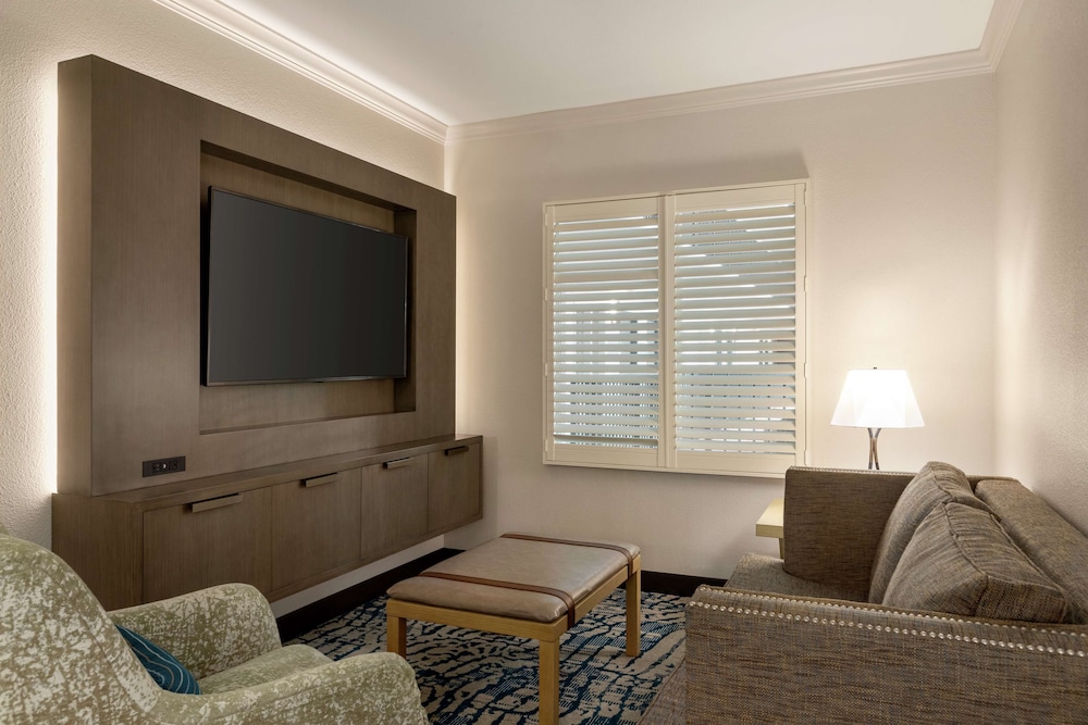 Embassy Suites by Hilton Tampa Downtown Convention Center - photo 40