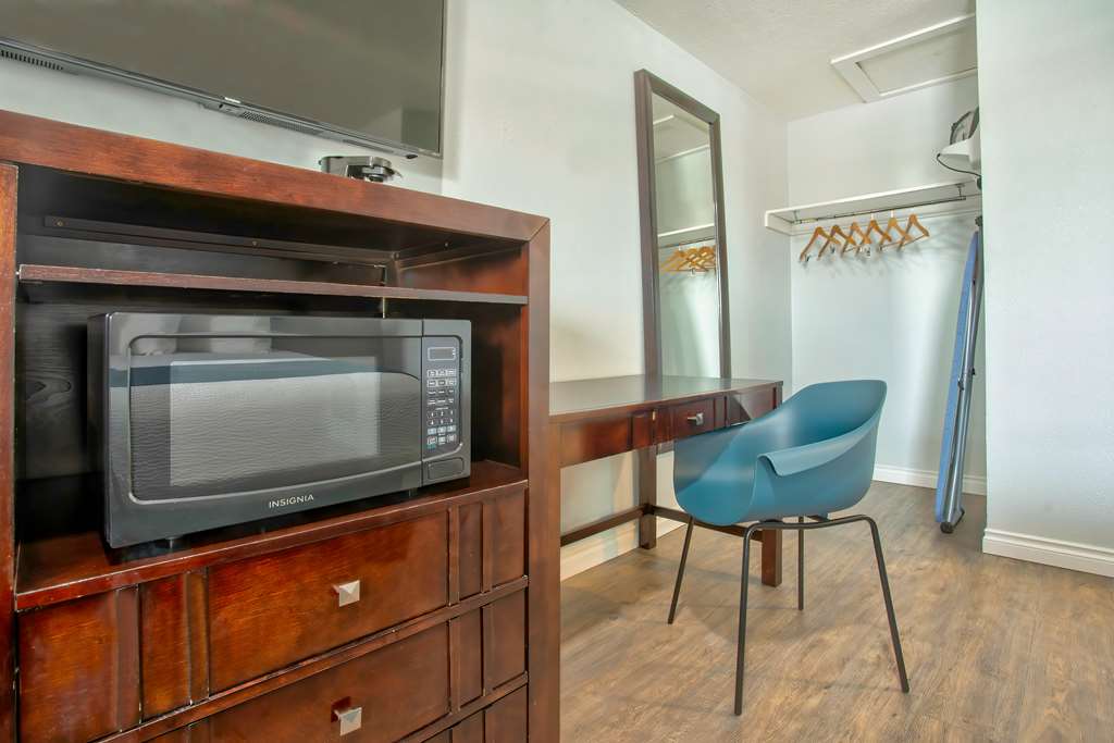 Studio 6 Suites Albany OR - photo 24