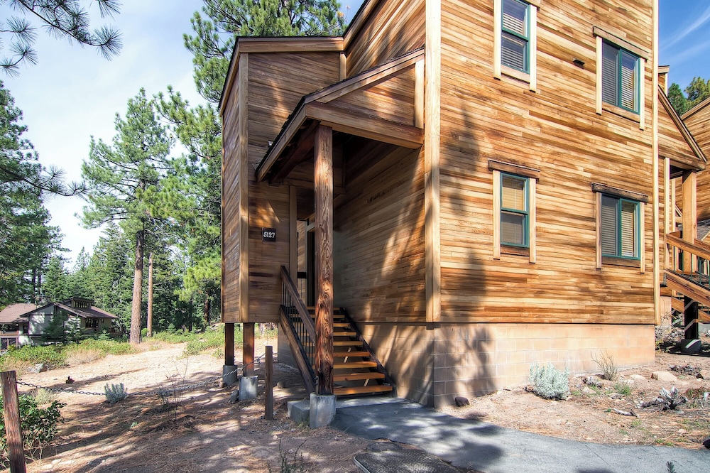 Less Than 1 Mile to Northstar Resort Getaway with Balconies - photo 22