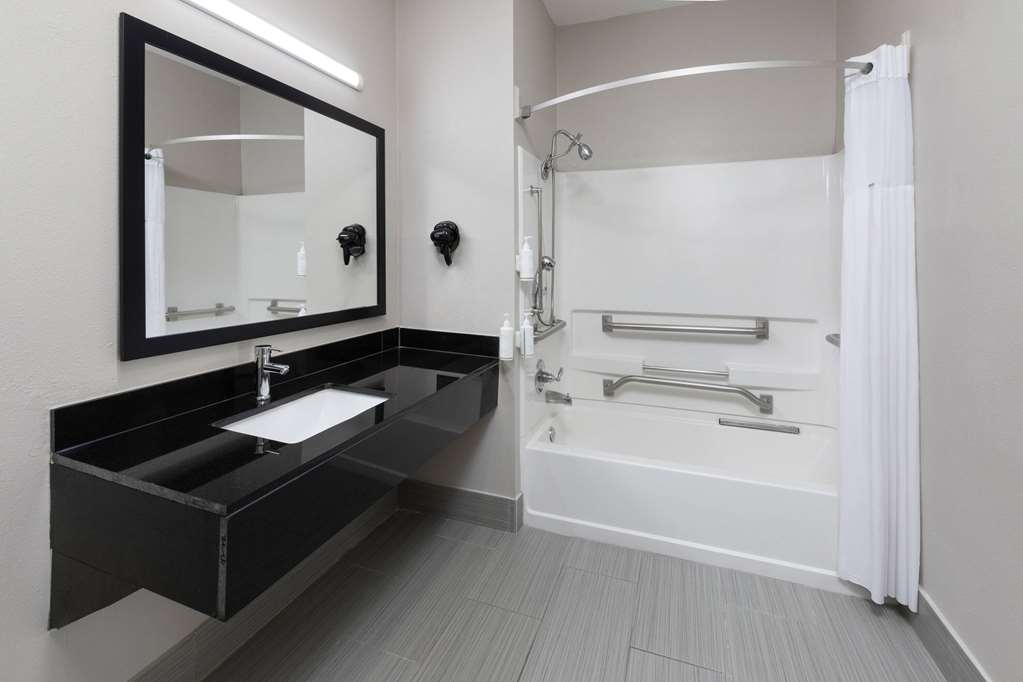 Days Inn by Wyndham North Little Rock Maumelle - photo 34