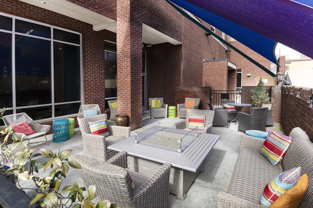 Hampton Inn & Suites Raleigh Downtown - photo 97