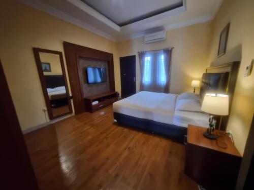 Lucky Guest House Wahid Hasyim — 4-Star Luxury Hotel in Yogyakarta, Indonesia