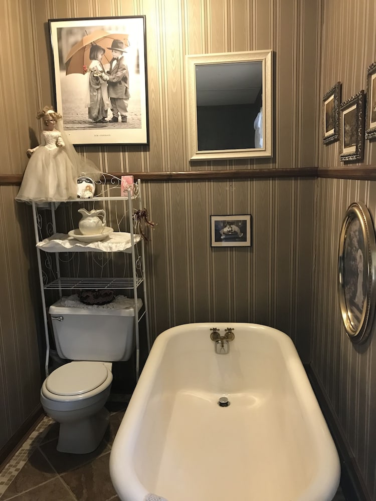 Armour's Hotel - photo 32