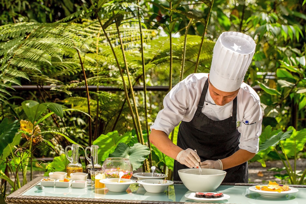מזון ומשקאות