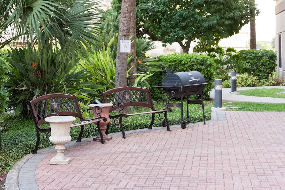 Hilton Garden Inn McAllen Airport - photo 47