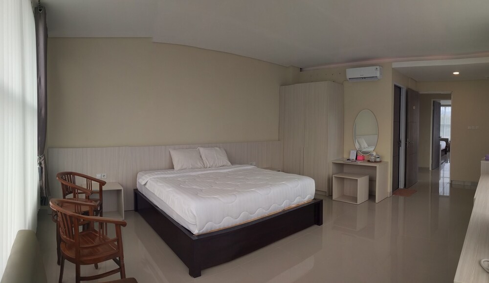 Oyo 807 Hotel Grand Bromo in Pacitan, Indonesia