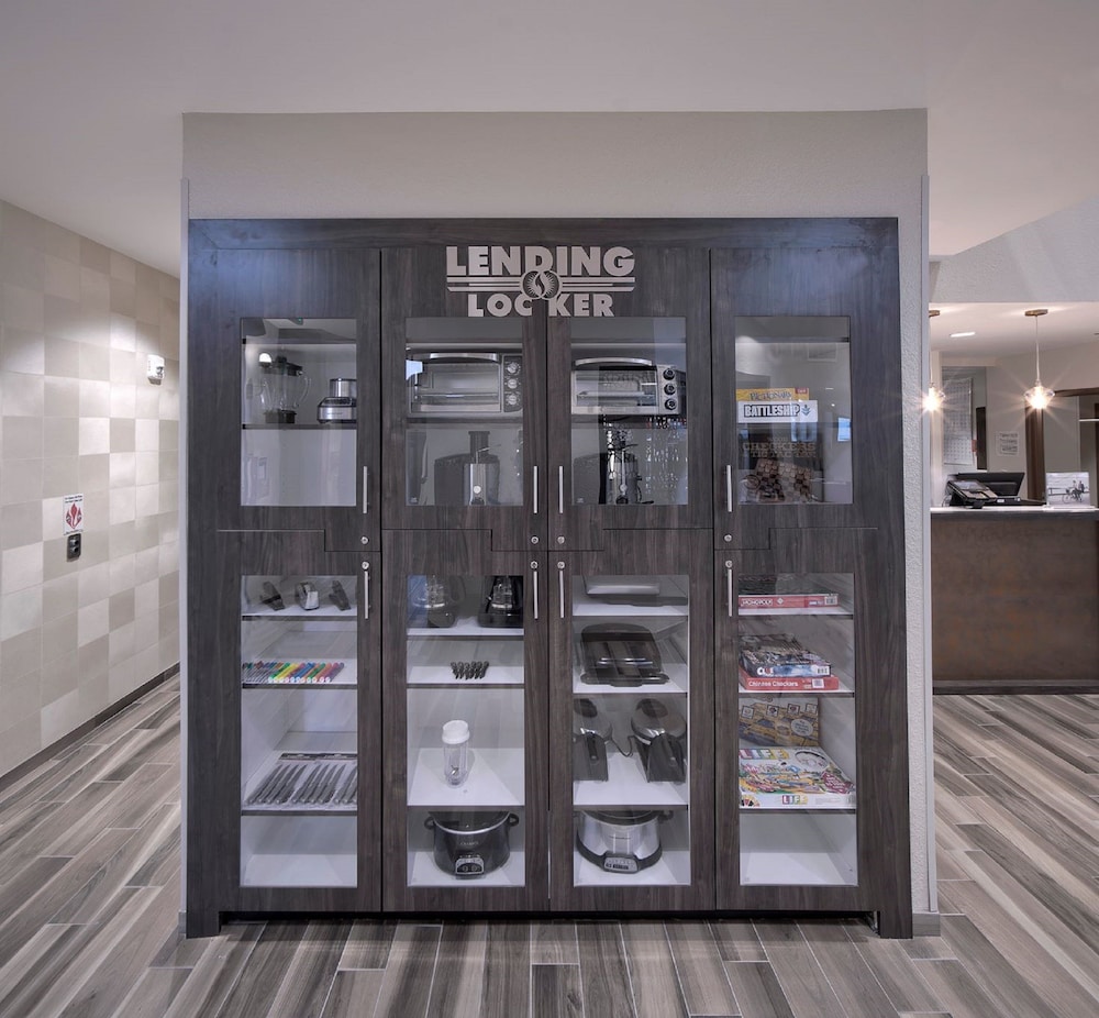 Candlewood Suites Baltimore Inner Harbor by IHG - photo 19