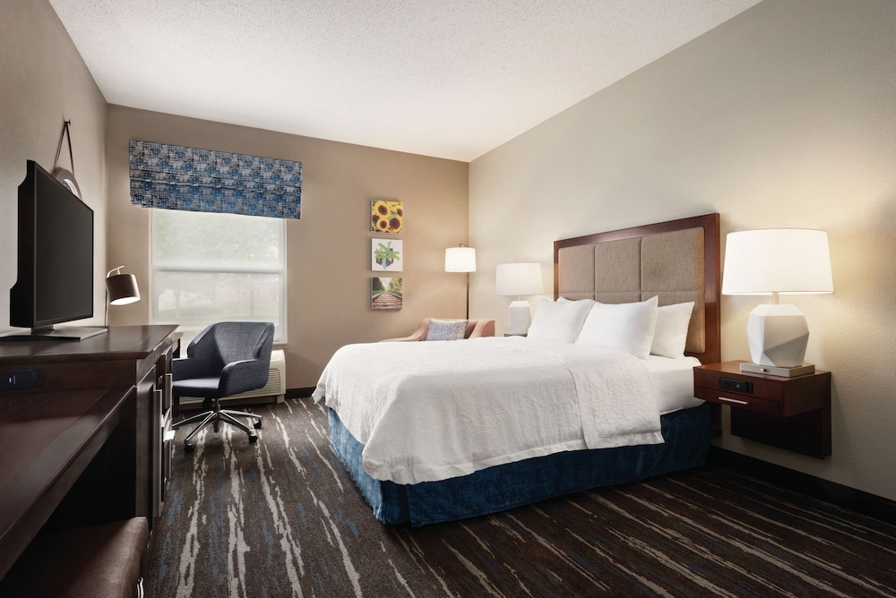 Hampton Inn & Suites Ft. Wayne North - photo 2