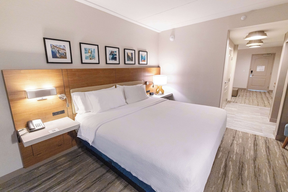 Hilton Garden Inn Lakewood - photo 31