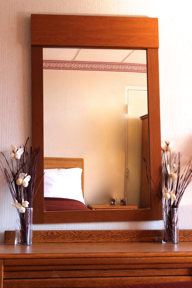 Regency Inn Richmond - photo 6