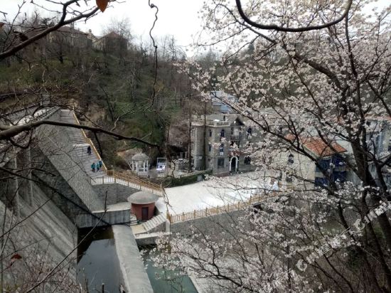 Shizilou Hotel - last minute hotel in Xinyang