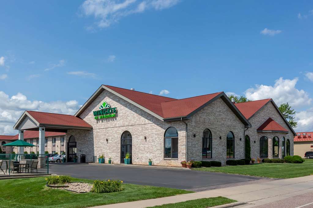 Wingate by Wyndham Wisconsin Dells Waterpark - photo 6