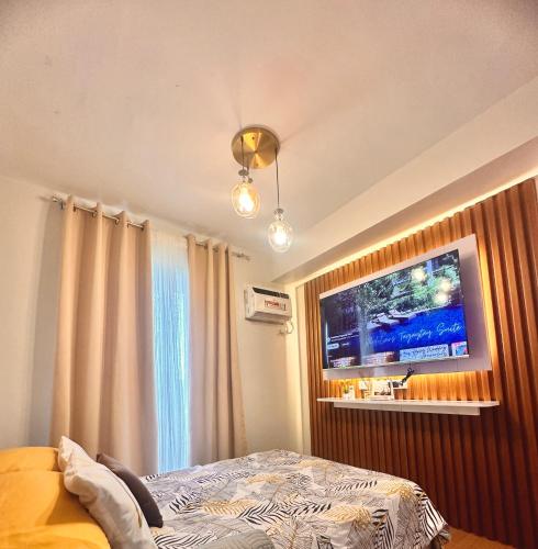 Pedolinos Tagaytay Luxe studio with Netflix and unlimited wifi in Tagaytay, Philippines