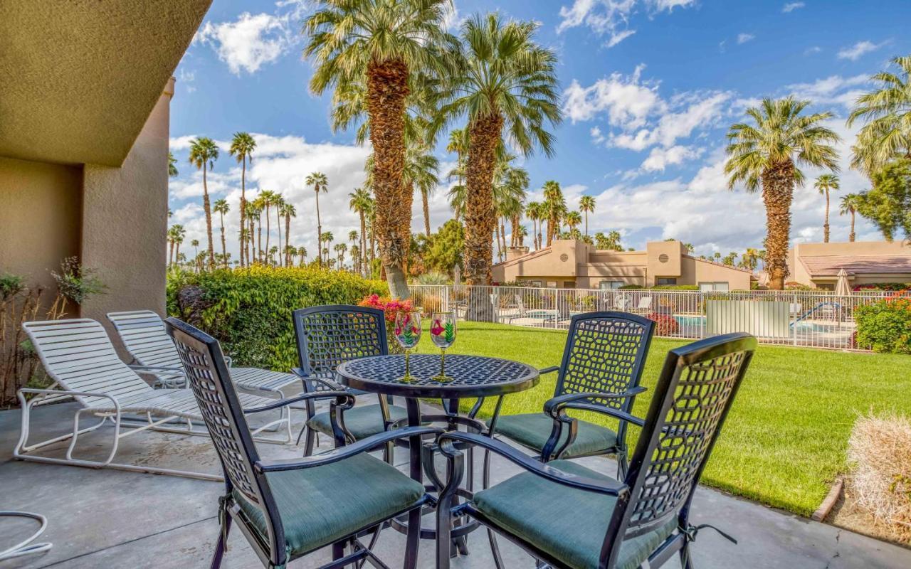Vs589 Lite Hideaway Alice Lodging — Palm Desert