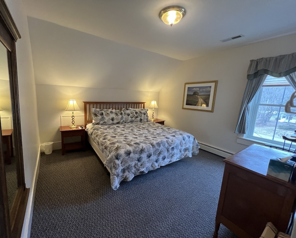 Echo Lake Inn - photo 39