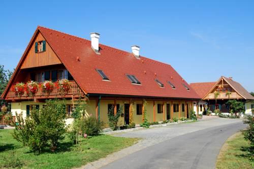 Weingut Winzerzimmer Rothschädl in Leutschach, Austria