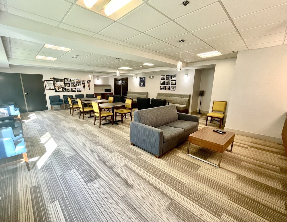 Holiday Inn Express Houghton Keweenaw by IHG - photo 89