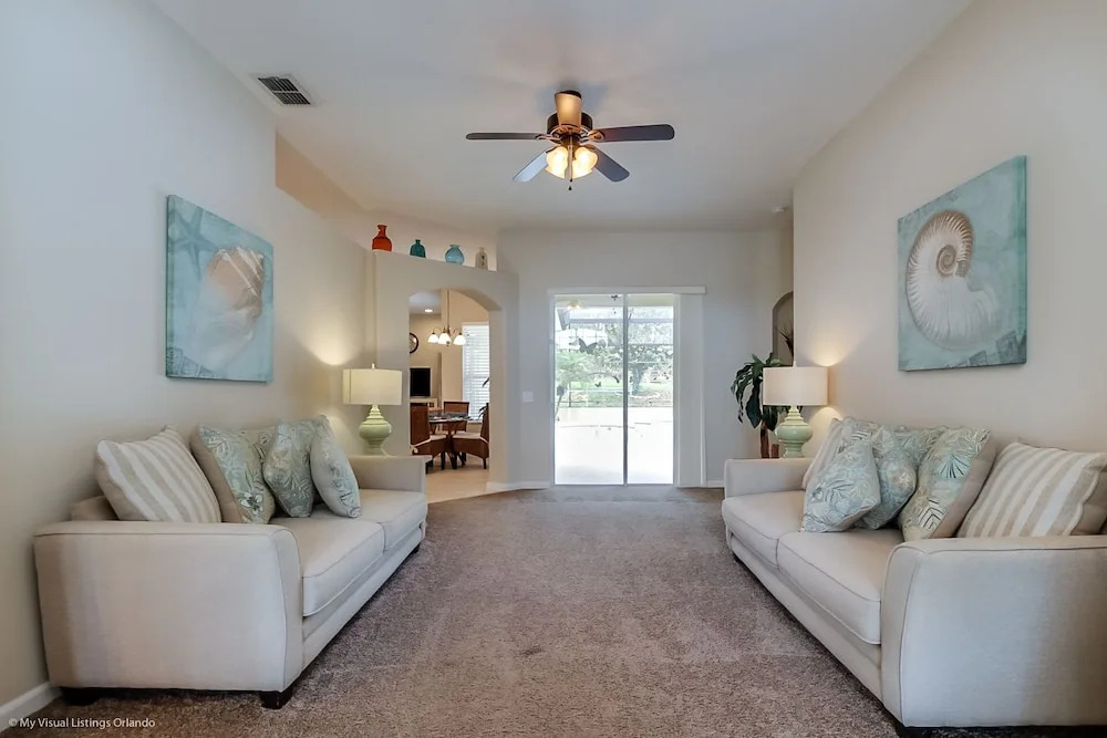 4 Bed Villa 732bd Davenport — 4-Star Luxury Hotel in Davenport, United States