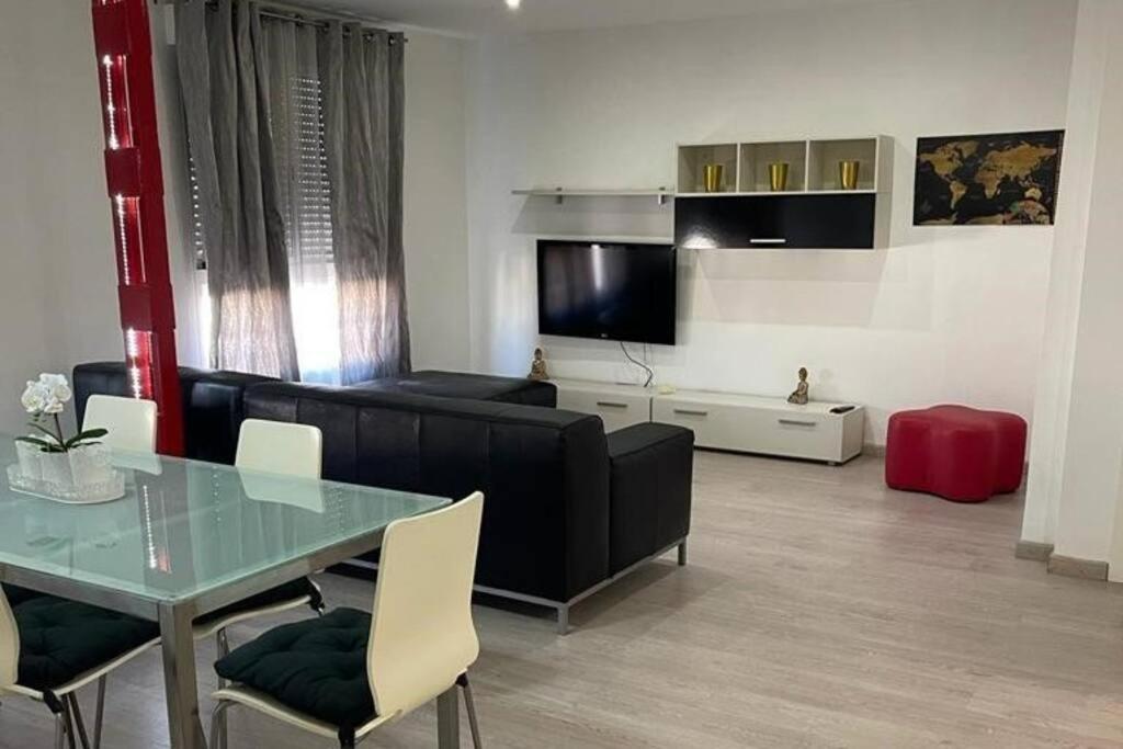 Lujoso Y Amplio Apartamento En Crevillente — 4-Star Luxury Hotel in Crevillente, Spain