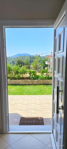 La casa di Voula — 4-Star Luxury Hotel in Nea Selefkeia, Greece