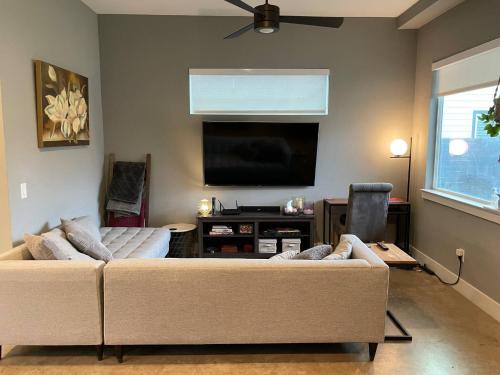 Modern Home In North central Austin - photo 26