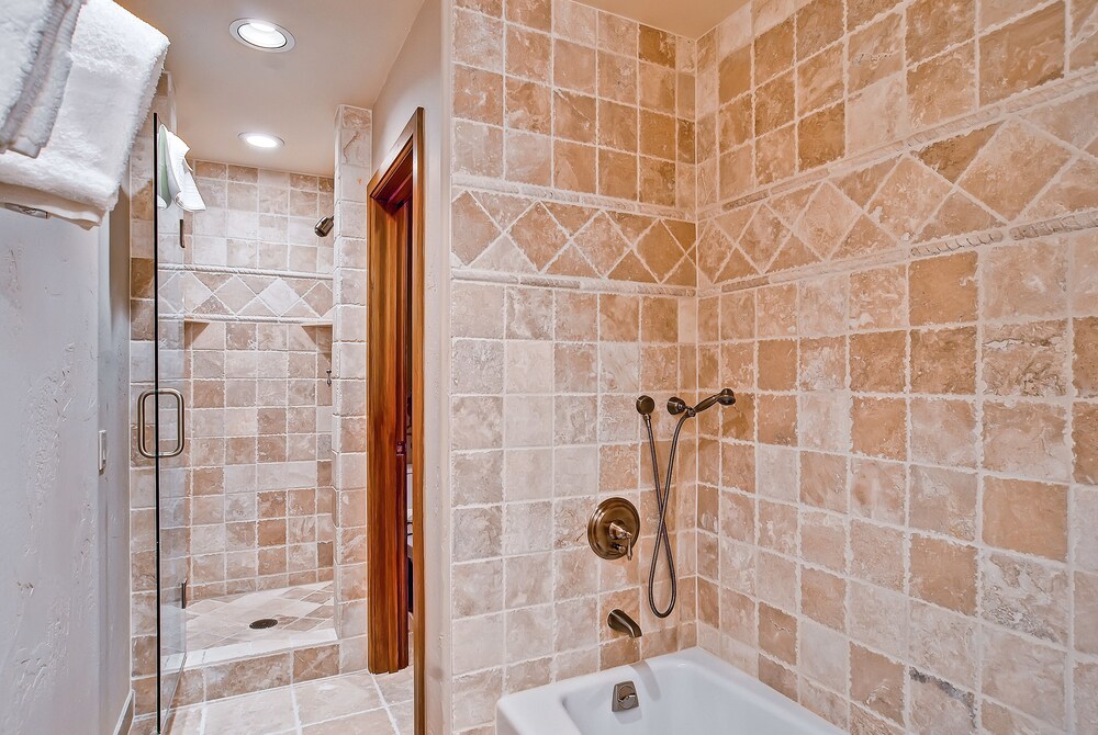 Highlands Slopeside by East West Hospitality - photo 388