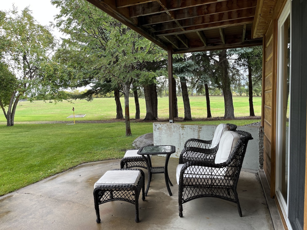 Bad Rock Bed and Breakfast Inn - photo 32