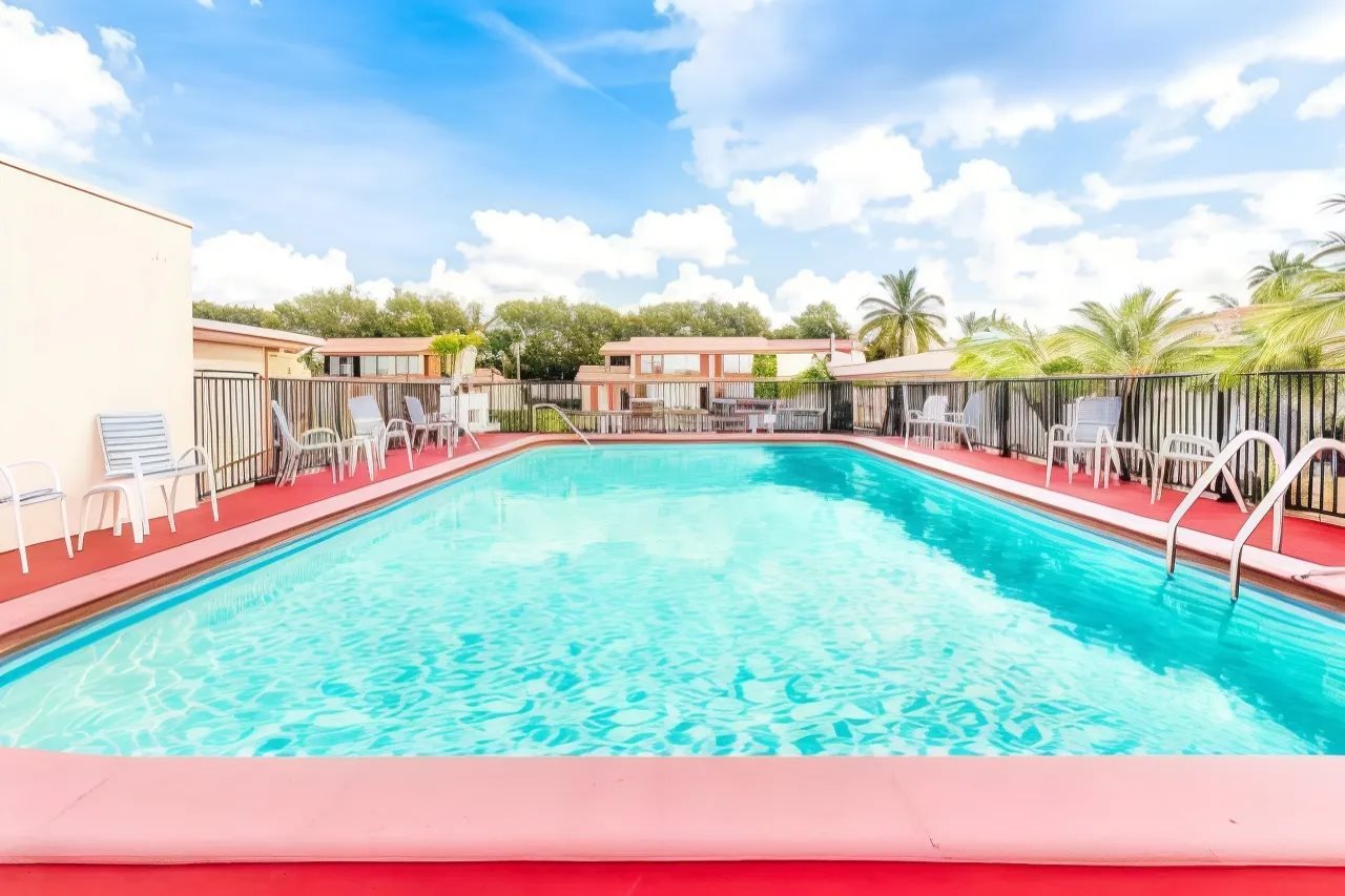 Econo Lodge Inn & Suites Florida City - photo 20