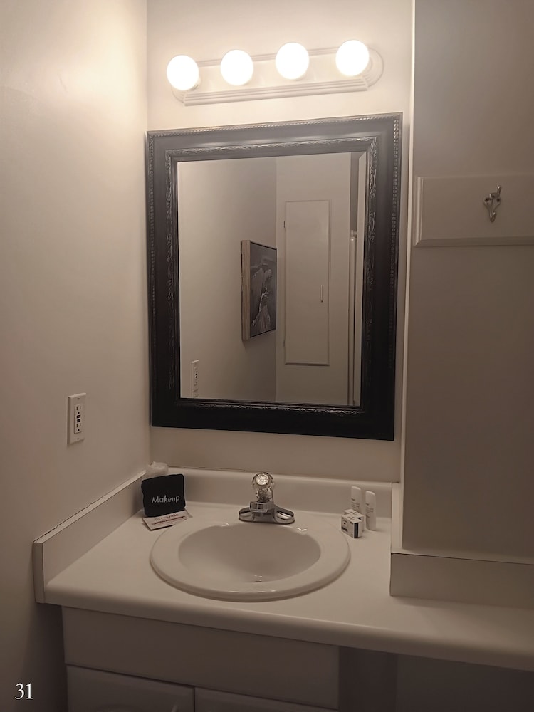 The Cozy Inn - photo 74