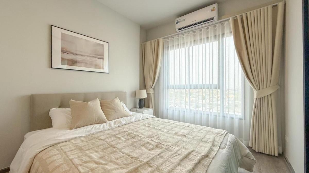 New 1 Bedroom Condo for Rent 0 Meters From Bts Wutthakat