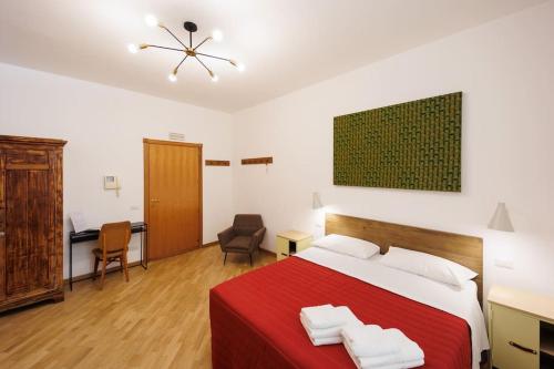 Dante 2 Rooms Apartment Super Central Next Metro by Houseinnaples — 4-Star Luxury Hotel in Naples, Italy