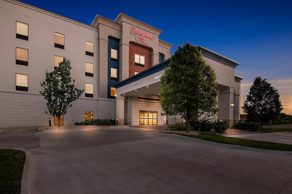 Hampton Inn Omaha West Dodge Road - photo 33