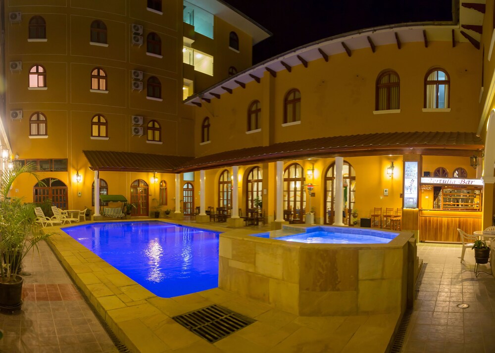 Grand Hotel Huánuco in Huanuco, Peru