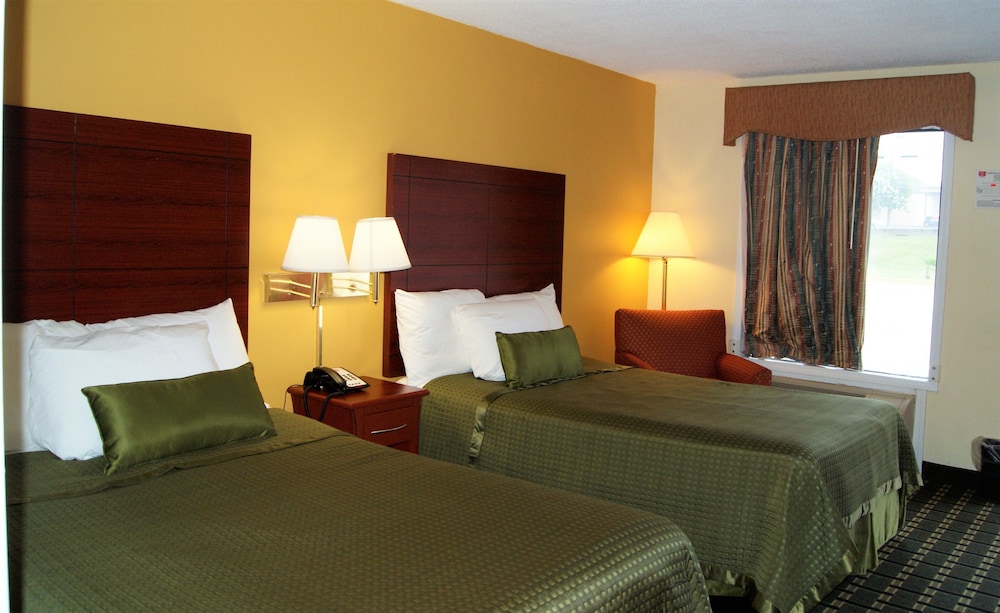 Red Carpet Inn - photo 12