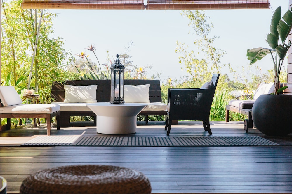 Inn at Moonlight Beach - photo 11