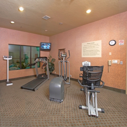 Hampton Inn & Suites Farmington - photo 4