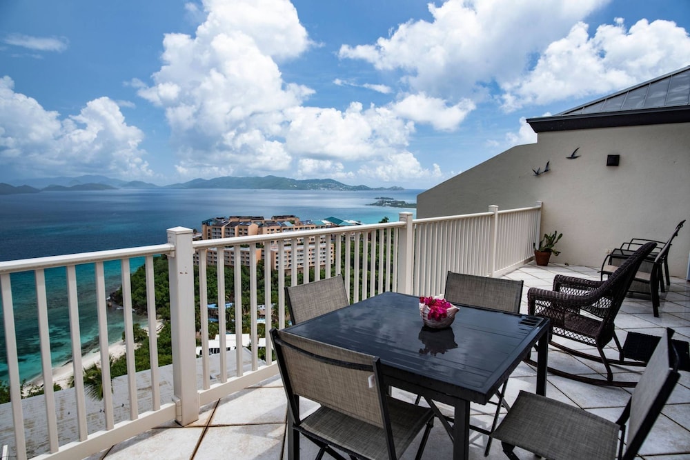 Point Pleasant Resort — 4-Star Luxury Hotel in Charlotte Amalie, U.S. Virgin Islands