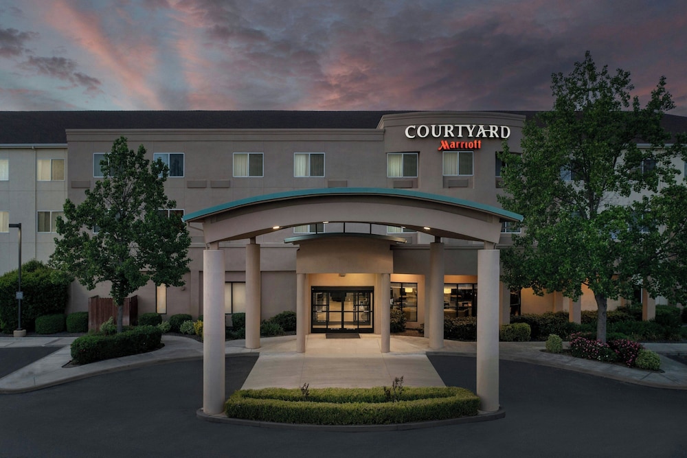 Courtyard By Marriott Chico — Chico