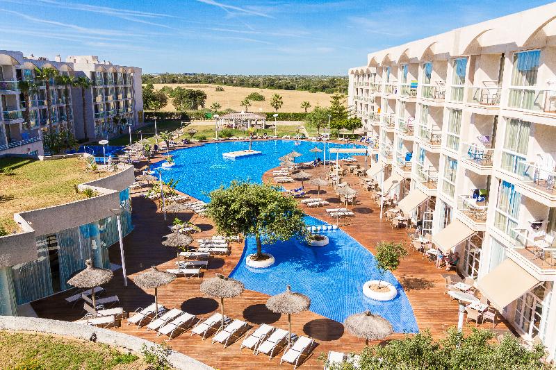 Zafiro Alzinar Mar — 4-Star Luxury Hotel in Can Picafort, Spain