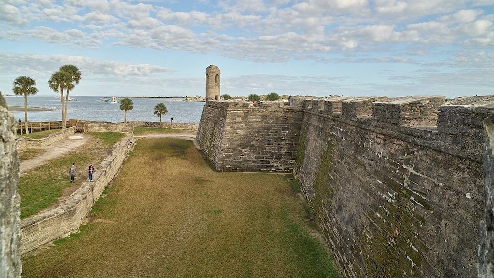 DoubleTree by Hilton St. Augustine Historic District - photo 47