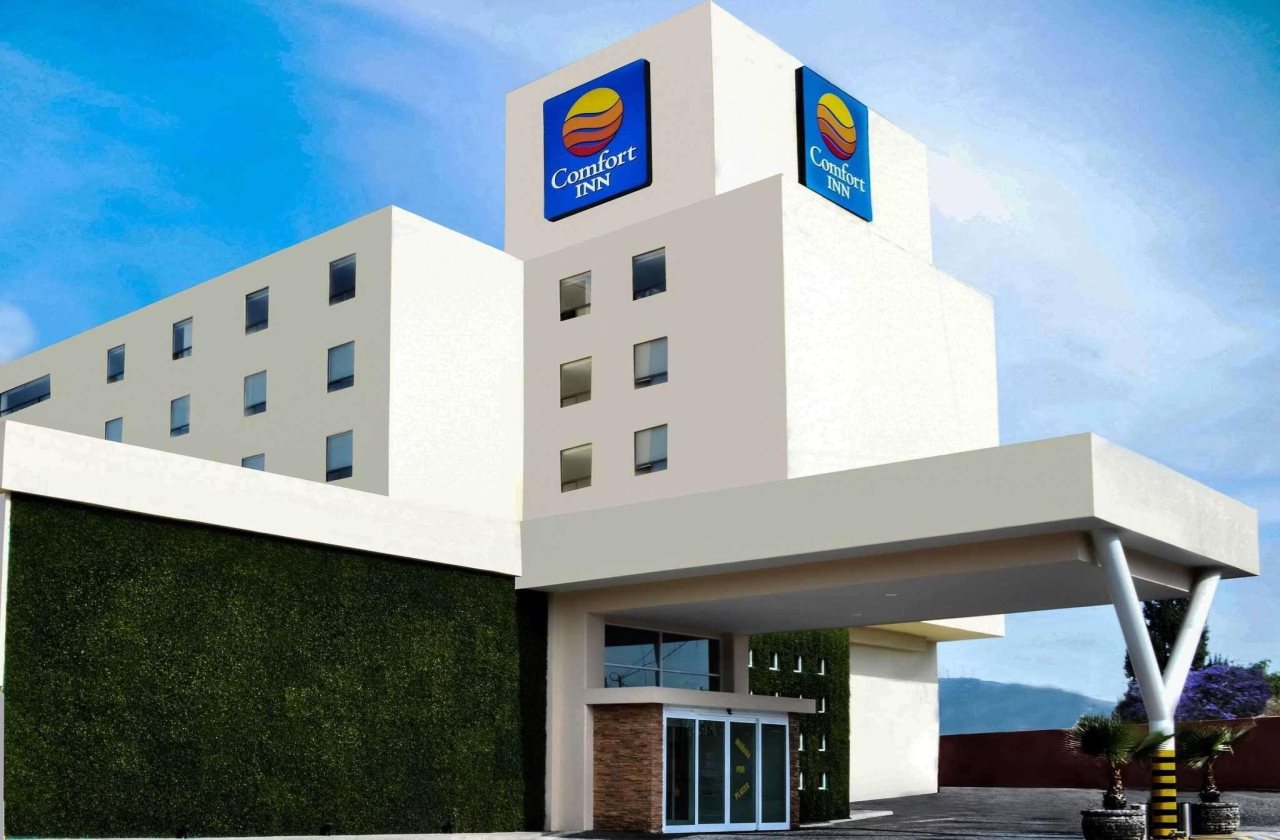 Comfort Inn Queretaro — 4-Star Luxury Hotel in Queretaro, Mexico