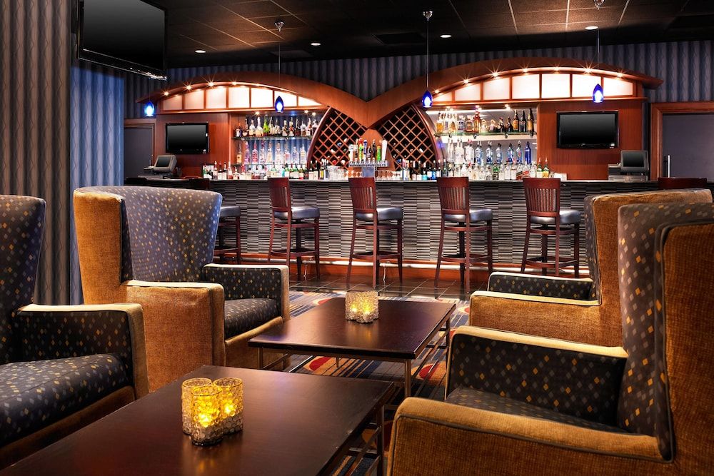 Sheraton Cleveland Airport Hotel - photo 22