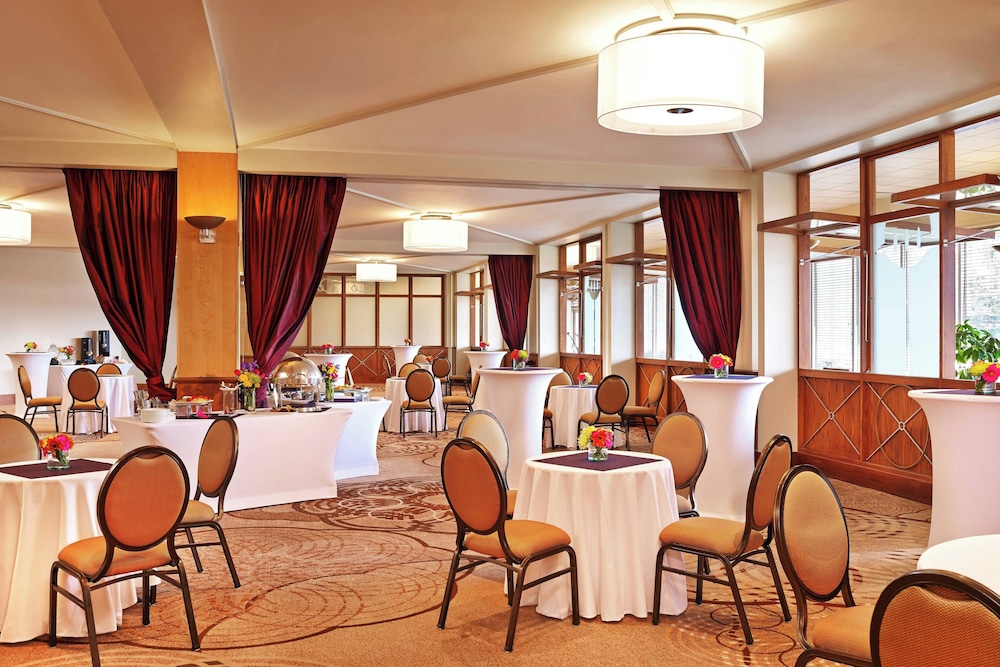 Sheraton Detroit Novi Hotel - photo 32