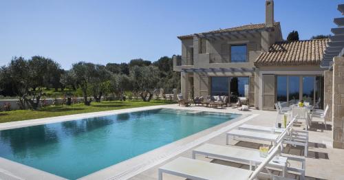 Villa Ylenia — 4-Star Luxury Hotel in Argostolion, Greece