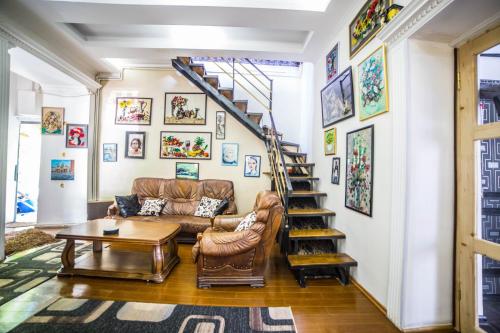 Comfortable Apartment In The Old Tbilisi