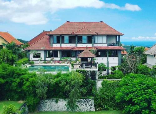 Uluwatu Huge 6 Bed Spa Villa G8 views & Child Friendly — 4-Star Luxury Hotel in Jimbaran, Indonesia