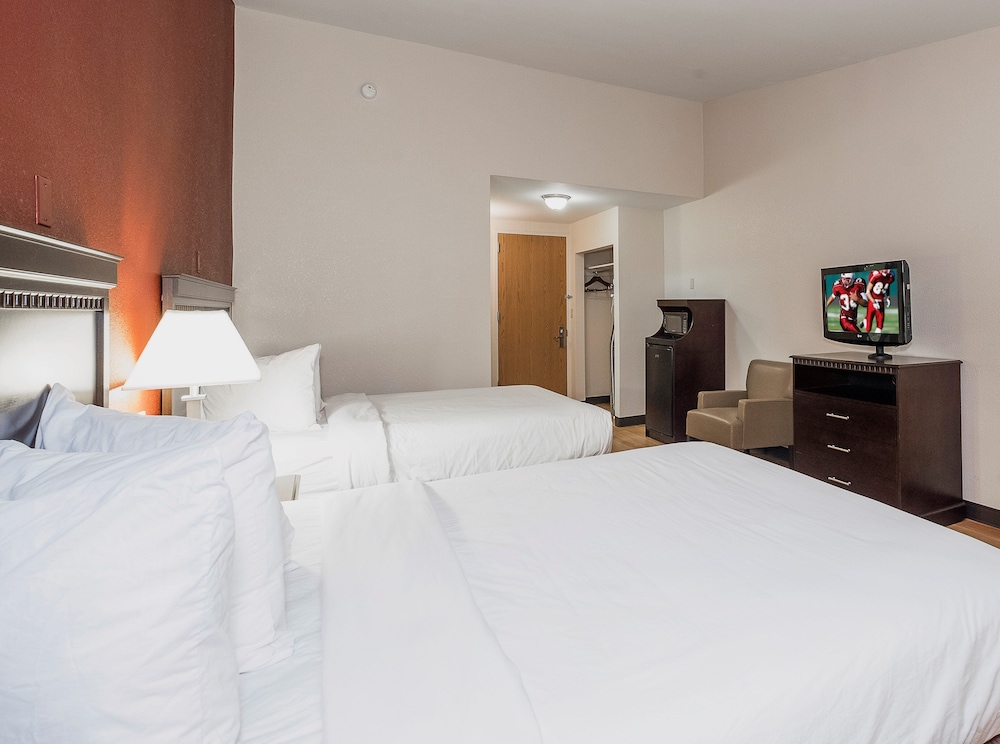 Red Roof Inn & Suites Mt Holly McGuire AFB - photo 6