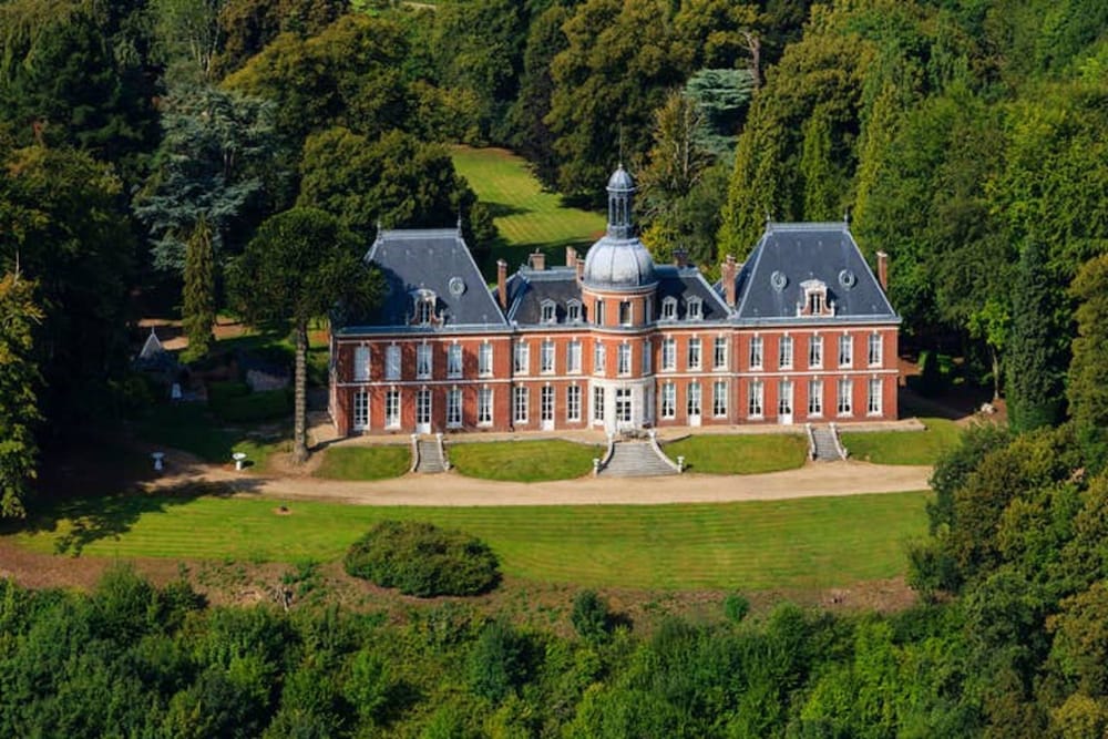 Chambres d'Hôtes Château du Landin — 4-Star Luxury Hotel in Rouen, France