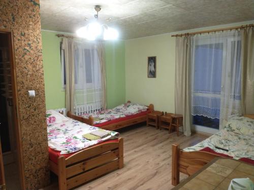 Noclegi Żurawin — hotel in Lutowiska
